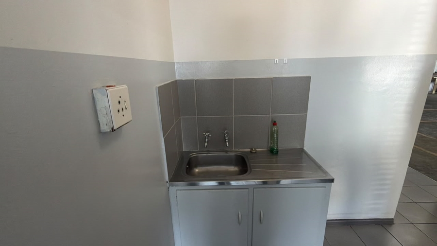 To Let Commercial Property for Rent in Stikland Industrial Western Cape